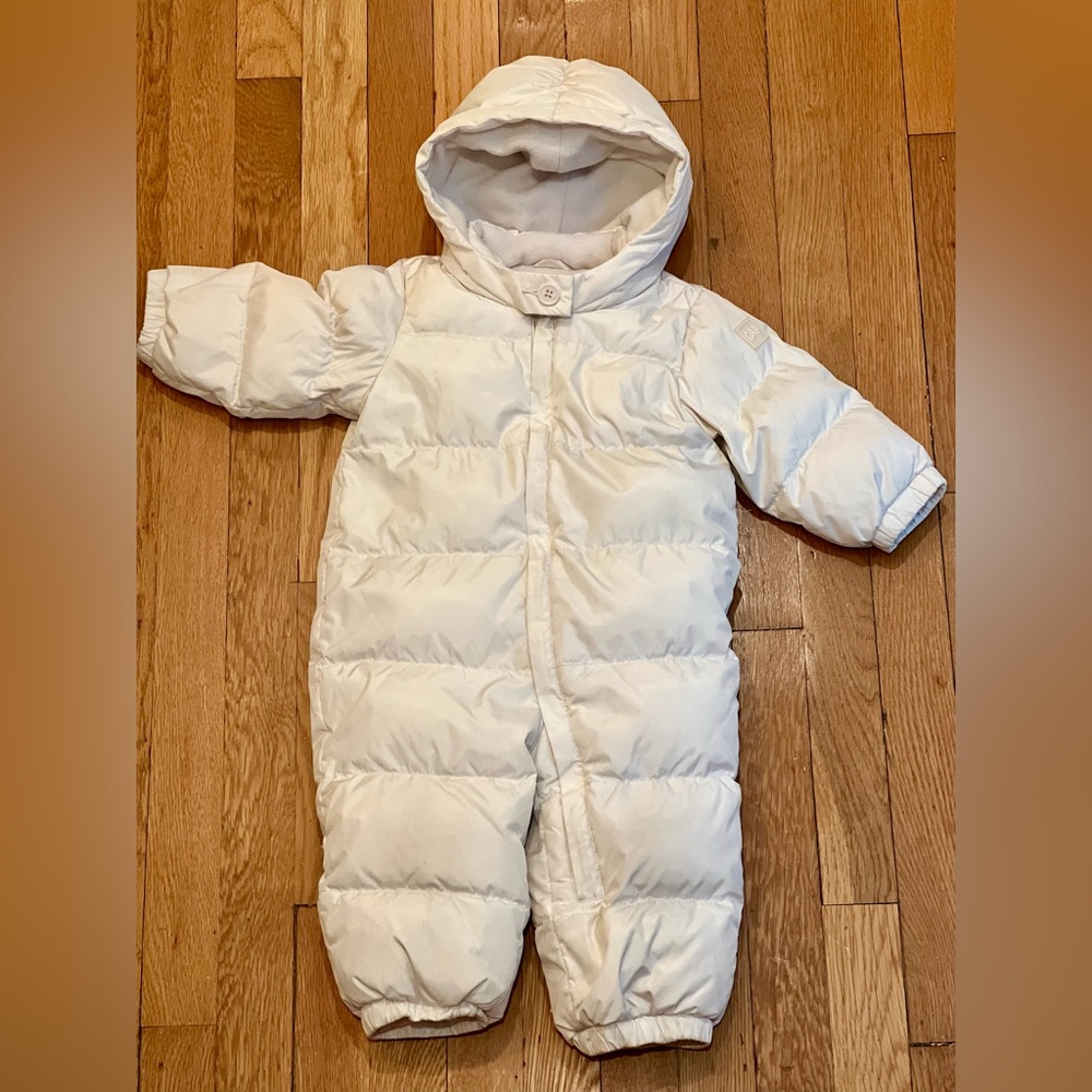 Cozy Baby Gap Puffer Snowsuit 12-18mo